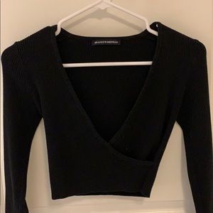 Amara Longsleeve Crop Sweater